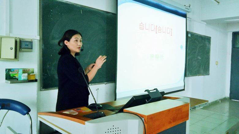 1478181055113732.jpg 讲课比赛 (5)_副本.jpg